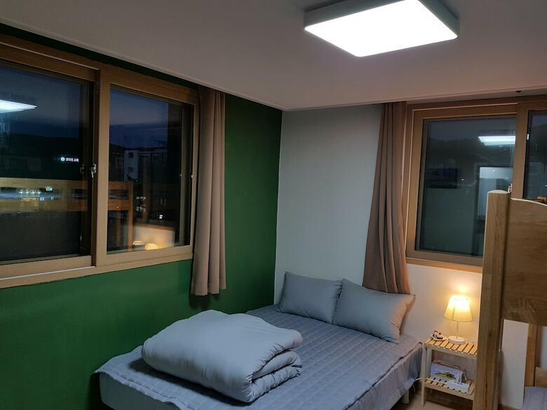 Hostal Buzz Guest House - Hostel