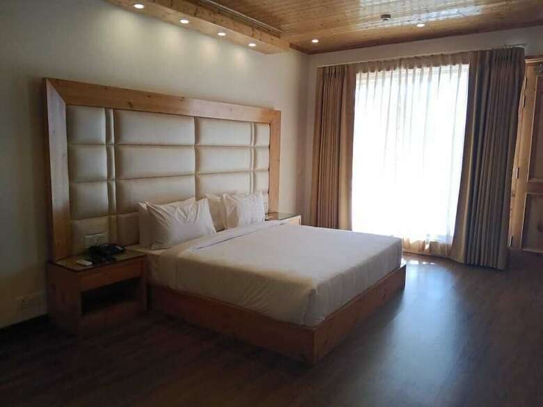 Hotel Baragarh Resort And Spa, Centrally Heated Mountain Side Resort, Manali