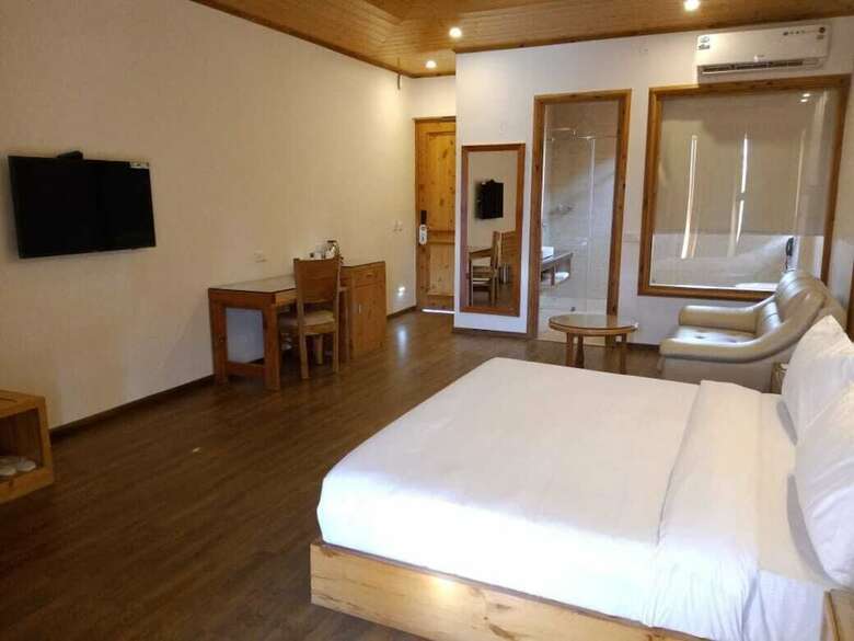 Hotel Baragarh Resort And Spa, Centrally Heated Mountain Side Resort, Manali