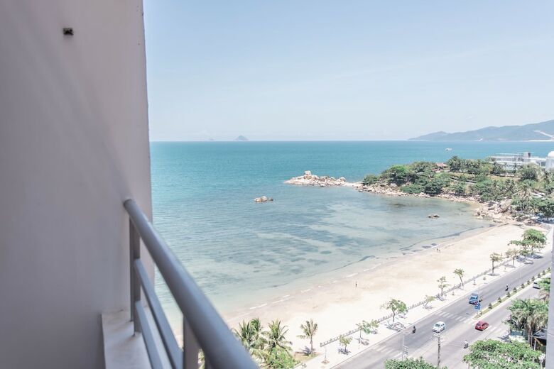 Aparthotel Beach Front Oceanous Apartment
