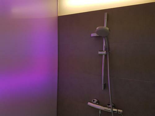 Hostal Rheinriver Guesthouse - Art Hotel