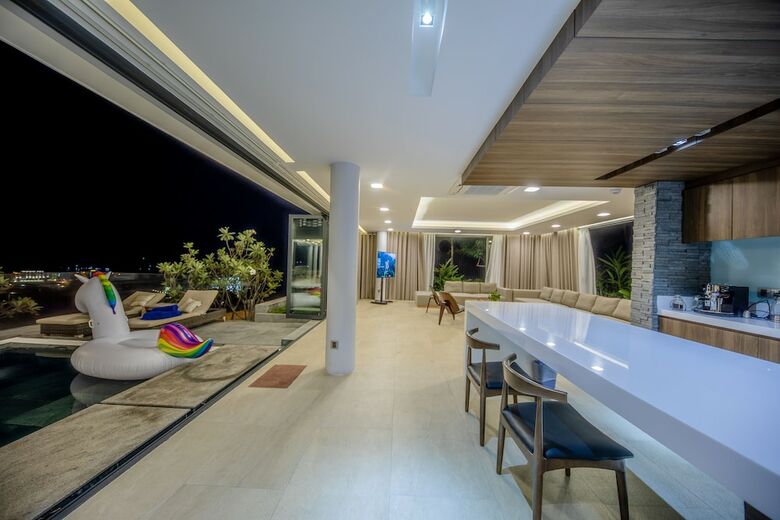 Acqua Villa Nha Trang