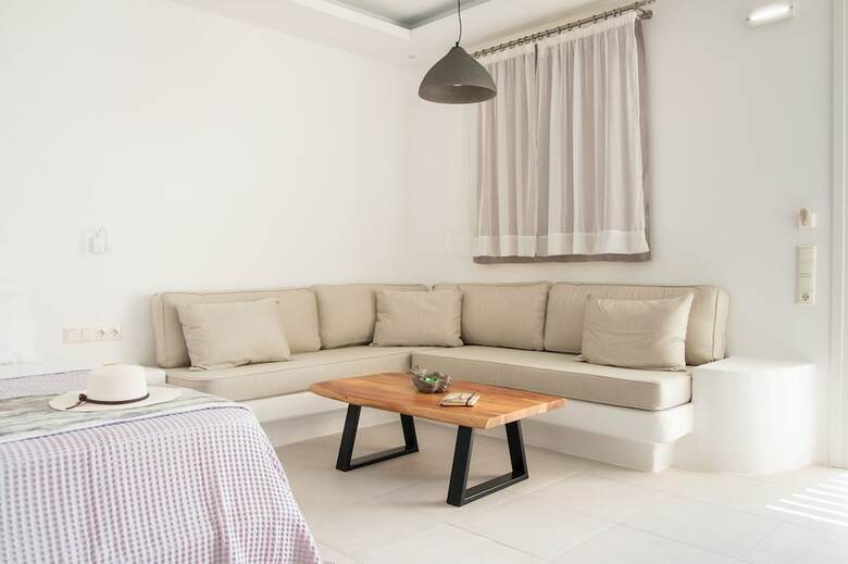 Hotel Ambience Suites