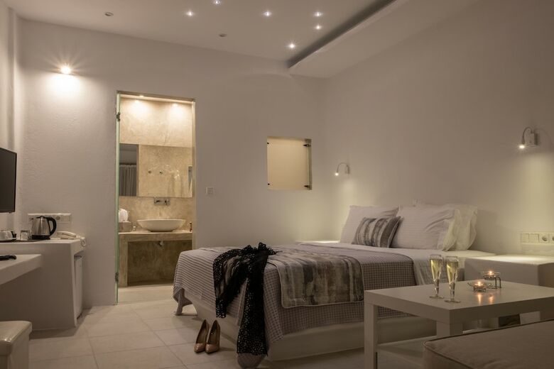 Hotel Ambience Suites