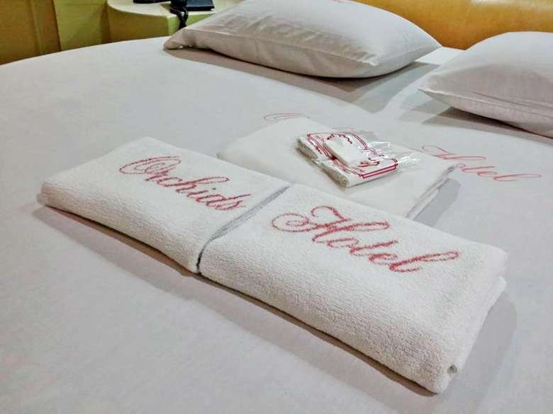 Orchids Drive Inn Hotel And Restaurant