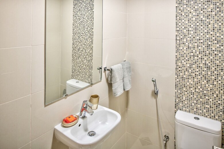 Luxury Staycation - Continental Tower