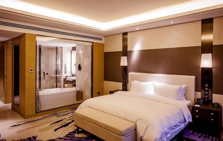 Wuhan Liantou Penisula Hotel & Resort