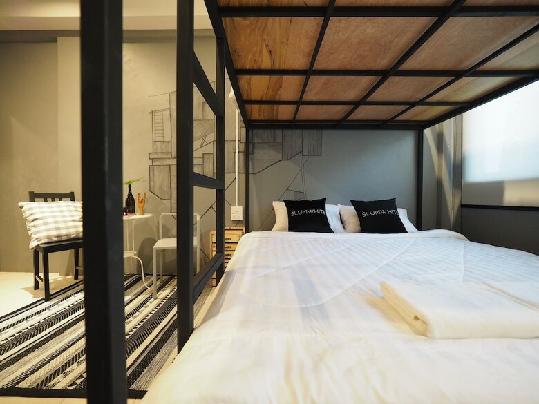 Hostal Slumwhite Hostel