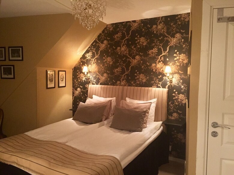 Hotell B�ckag�rden