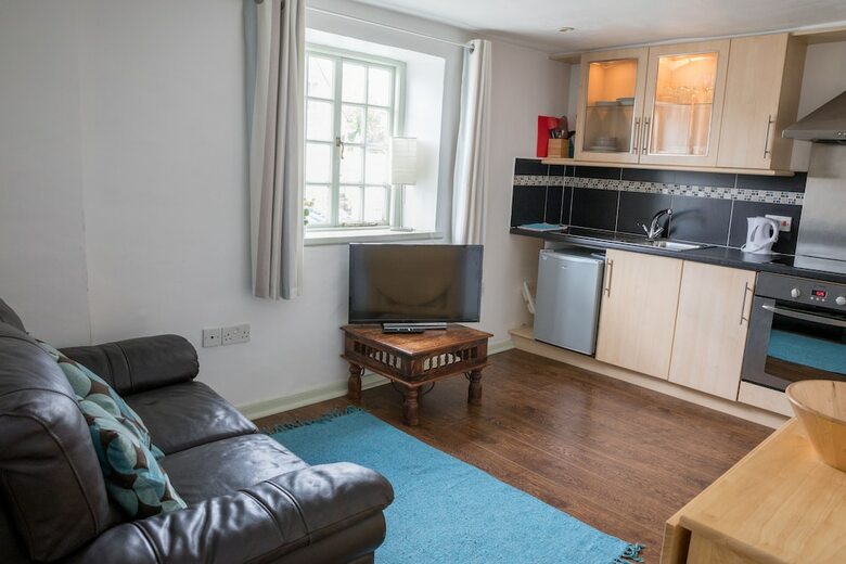 Aparthotel Route 2 Topsham