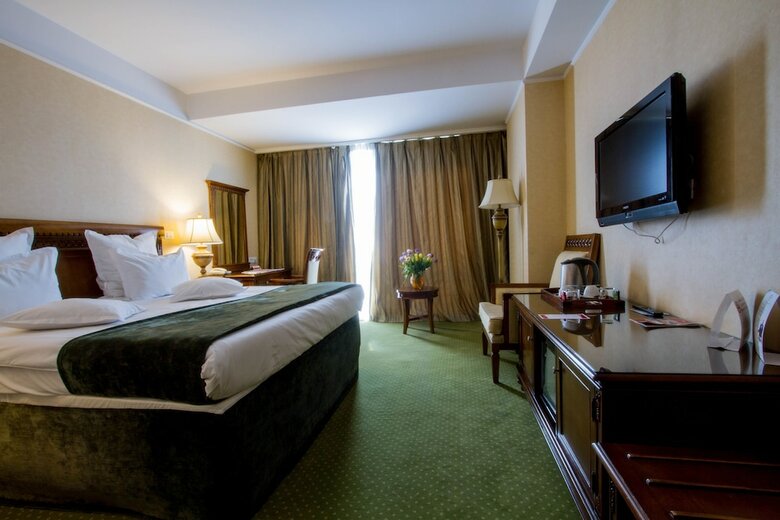 Hotel Ramada By Wyndham Brasov
