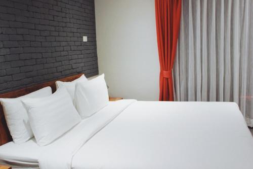 Henry's Hotel & Gastropub