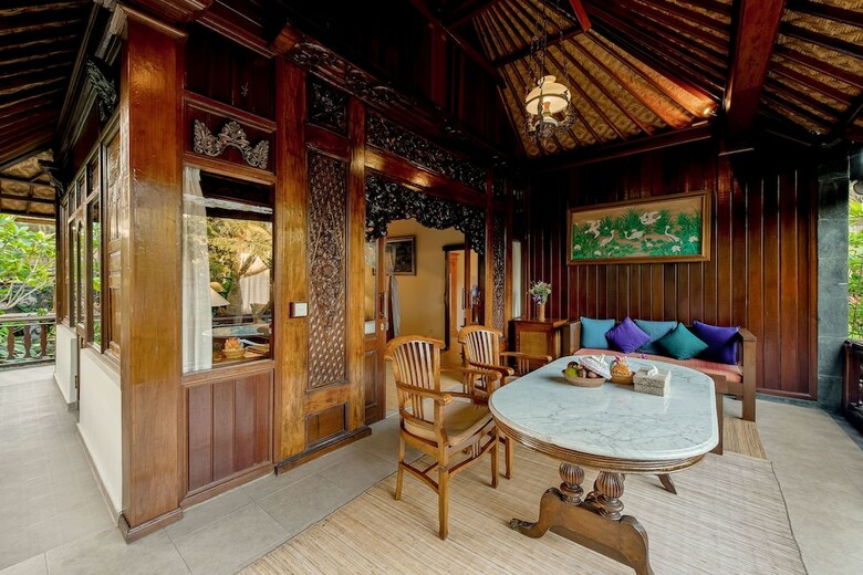 Hotel Kebun Indah