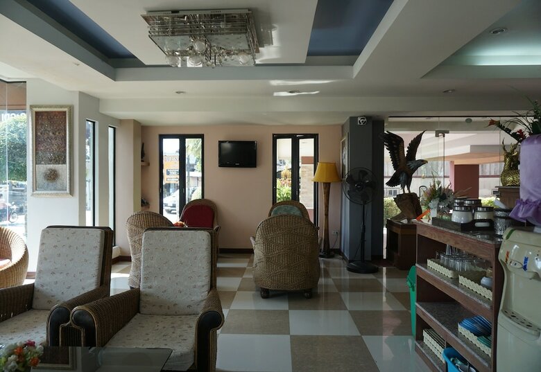 Hotel The Room Resident Chiang Rai