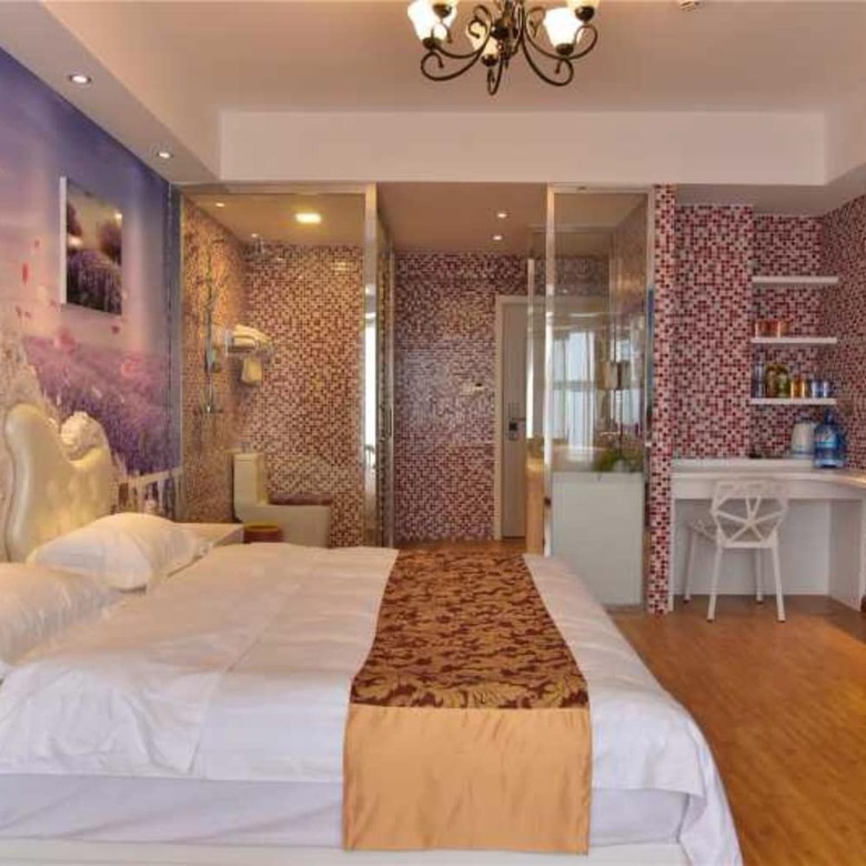 Luoyang Jiayue Theme Hotel