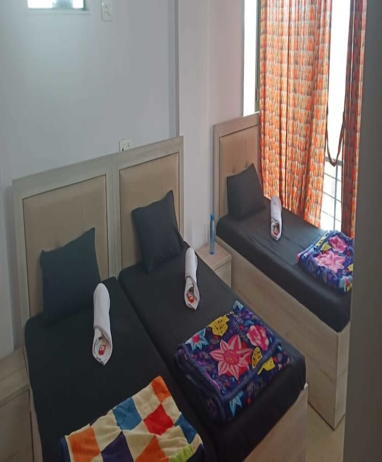 Hostal The Dorm Factory