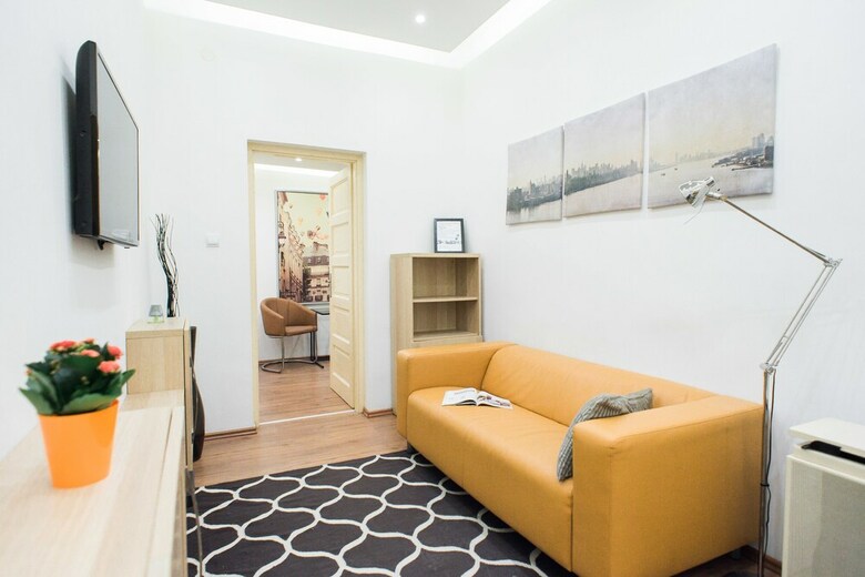 Dfive Apartments - Bathory