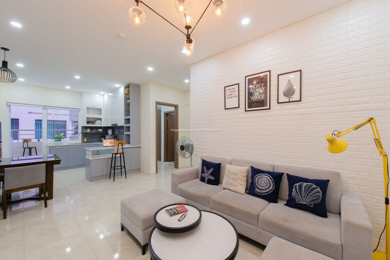 Handy Beachfront Apartment