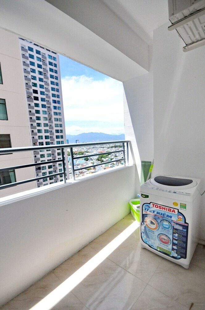 Handy Beachfront Apartment