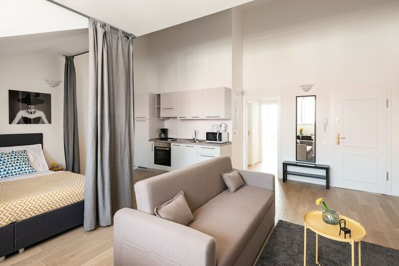 Wenzigova Apartments