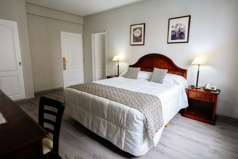 San Nicol�s Plaza Hotel