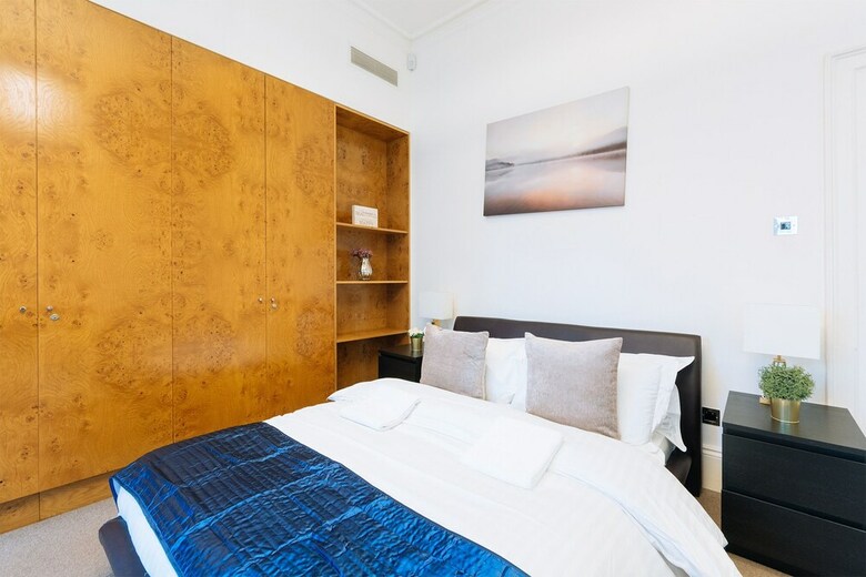 Apartamentos Mayfair Guesthouse