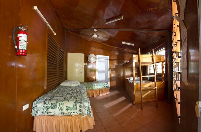 Hotel Beachcomber Island Resort