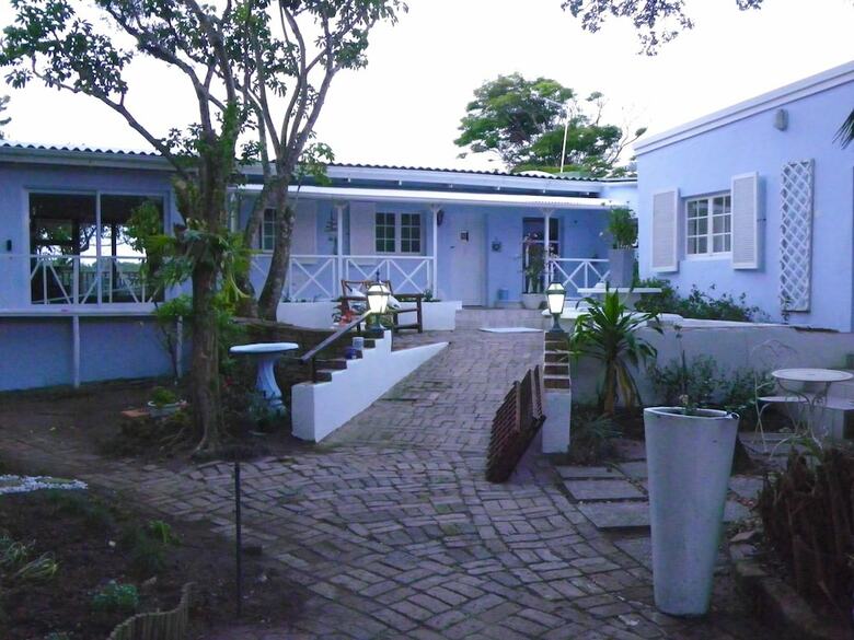 Hotel Blue's Guest House