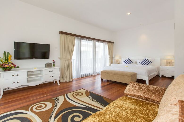 Villa Club Corner Residence By Nagisa Bali