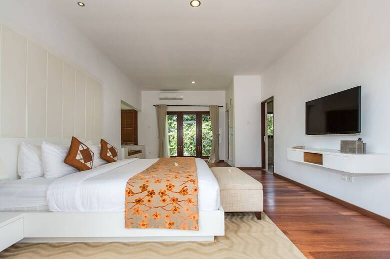 Villa Club Corner Residence By Nagisa Bali