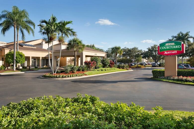 Hotel Courtyard By Marriott Fort Myers Cape Coral