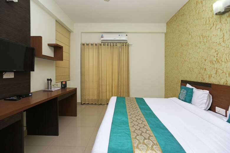 Hotel Oyo 8481 Le Tara Residency