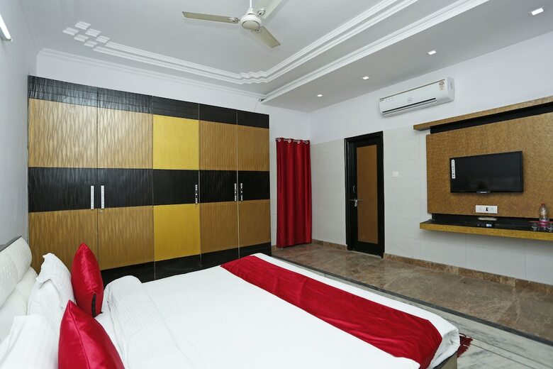 Hotel Oyo 8481 Le Tara Residency