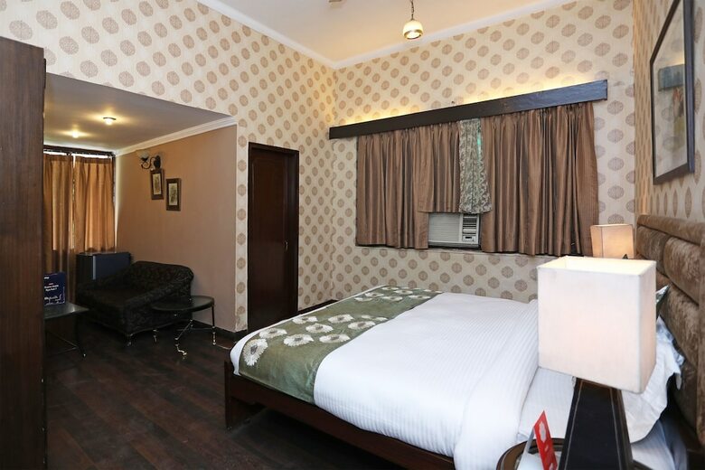 Hotel Oyo 9570 Pulse Impulse Bnb