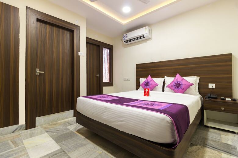 Oyo 6651 Hotel Srujana Stay Inn