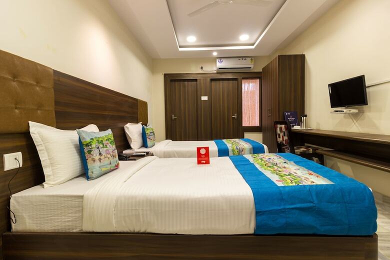 Oyo 6651 Hotel Srujana Stay Inn