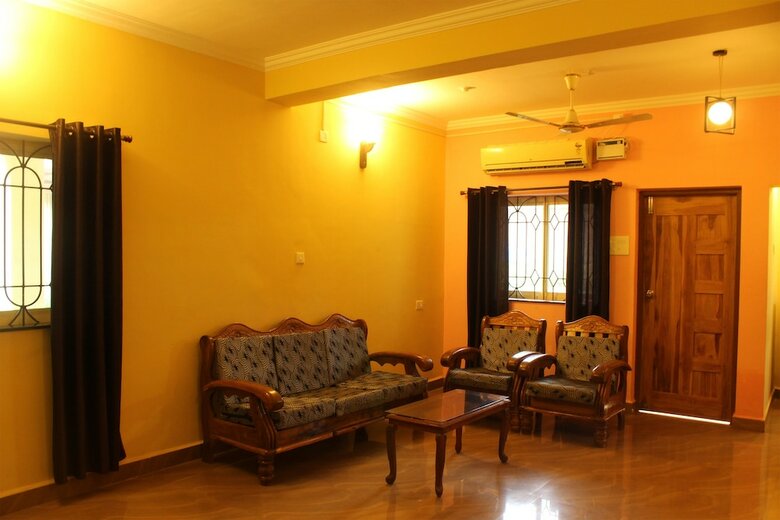 Oyo 9211 Home Party Place 2 Bhk Candolim