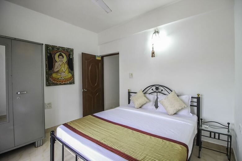 Hotel Oyo 10495 Home Poolview 1bhk Candolim