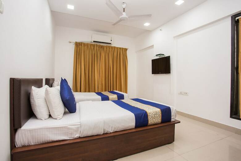 Hotel Oyo 7150 Apartment Metro View Residency