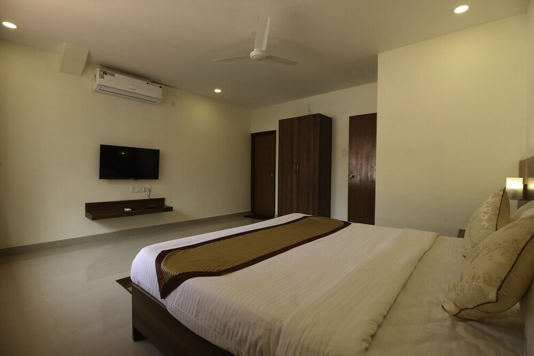 Apartamentos Oyo 9891 Home Poolside 2bhk Villa Thalassa