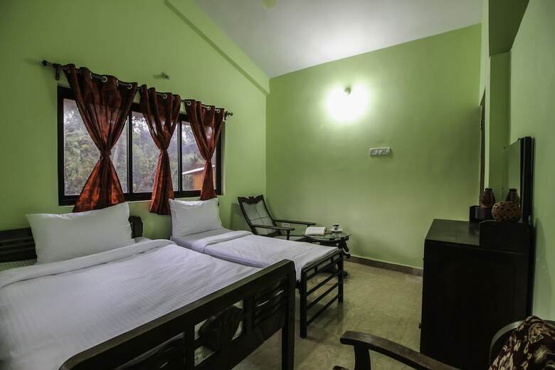 Oyo 10742 Home Spacious 4bhk Villa Mapusa