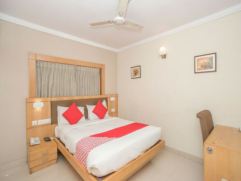 Oyo 461 New Rainbow Business Hotel