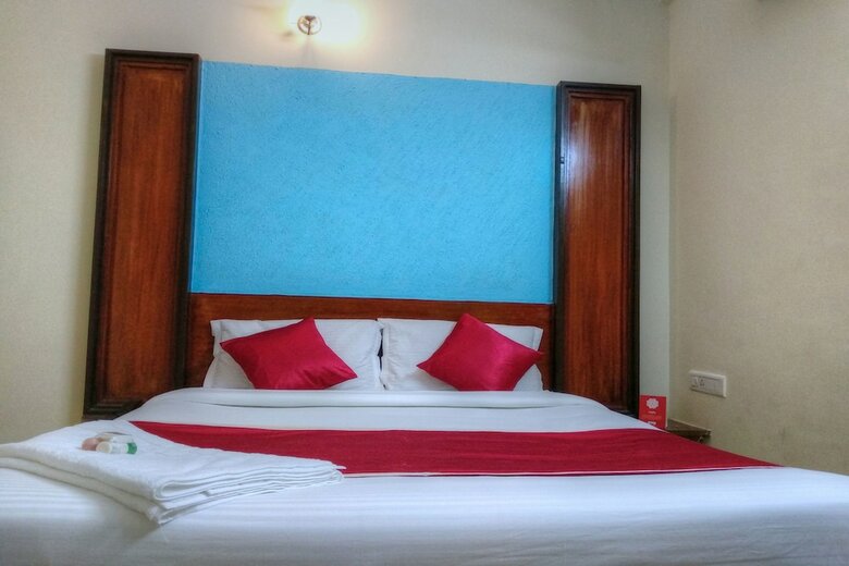 Hotel Oyo 10435 Star Deluxe Lodge