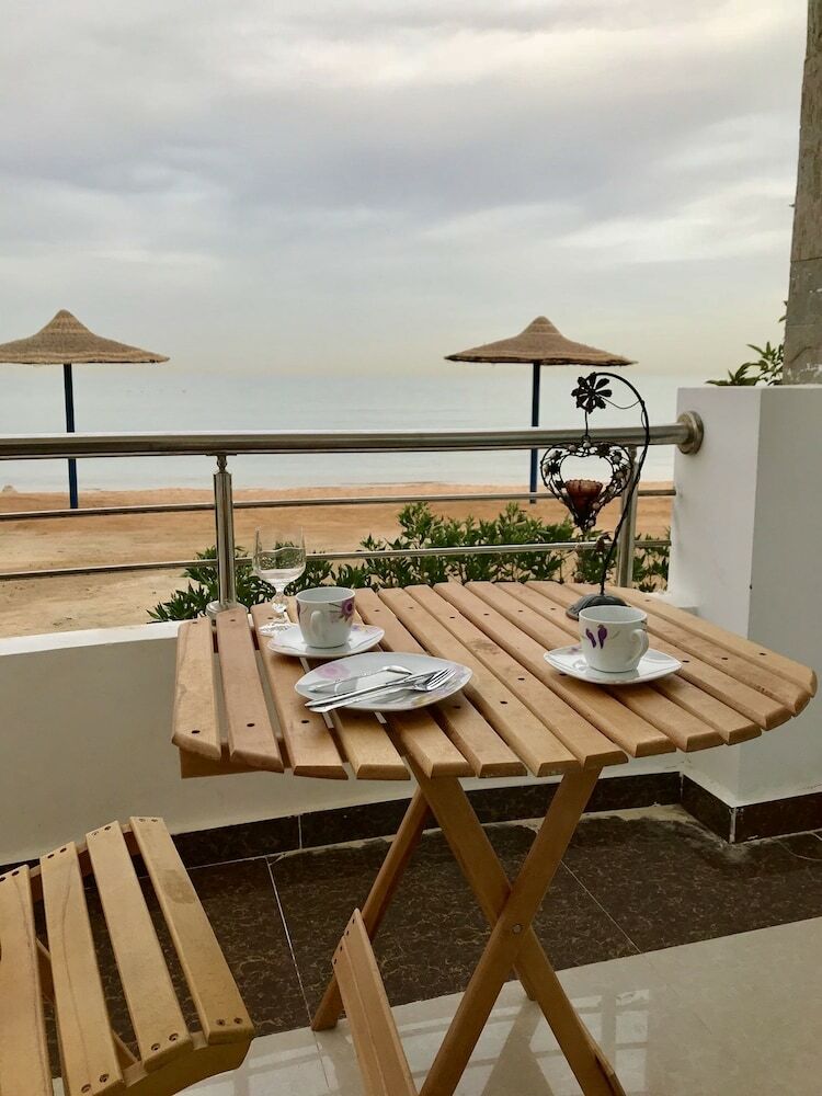 Apartamentos Cecelia Resort