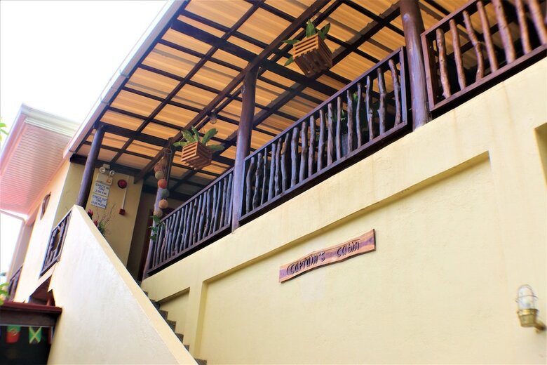 Hotel Zen Rooms Captain's Lodge