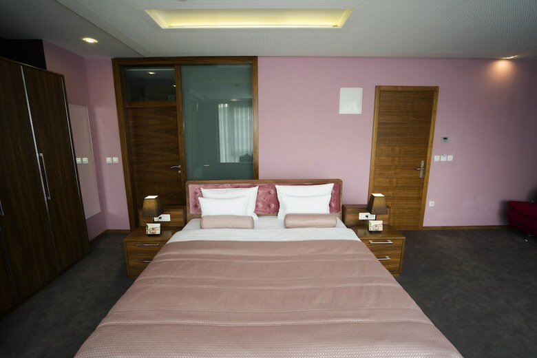 Hotel Ru?a