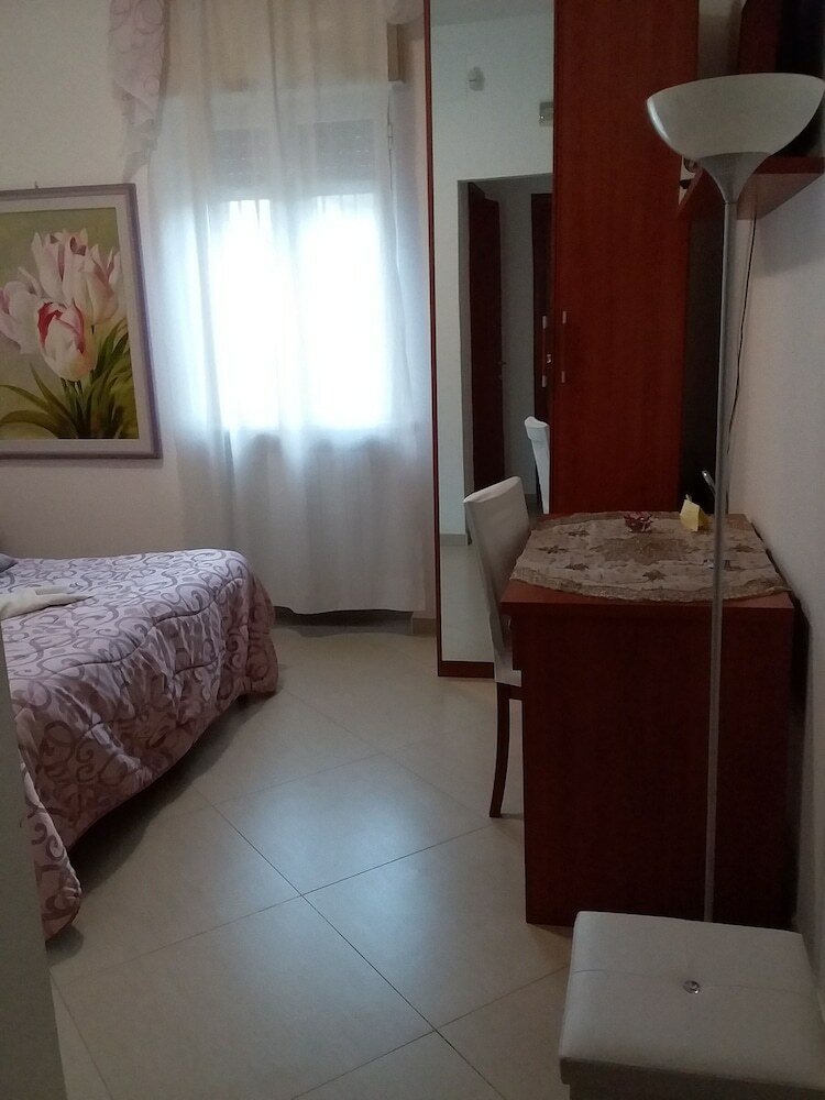 Villa Aurora B&B