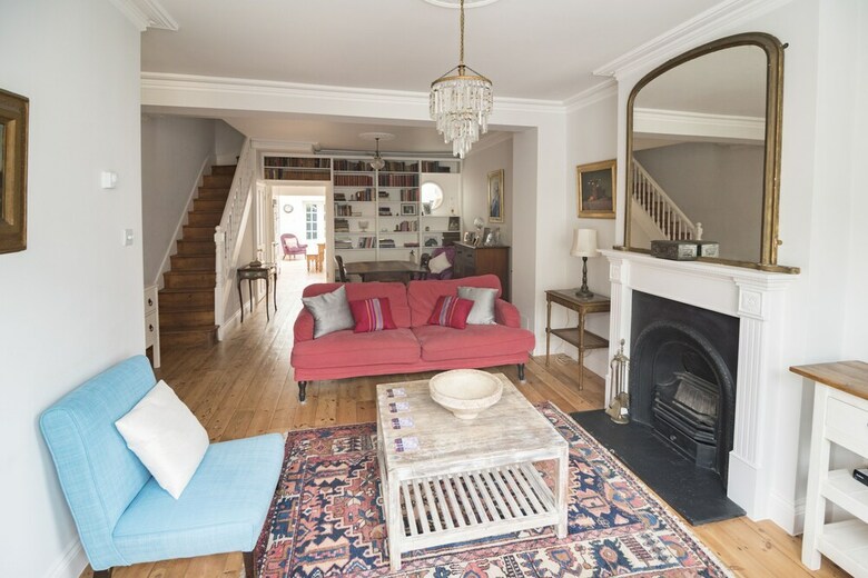 Traditional Home In Kew Gardens