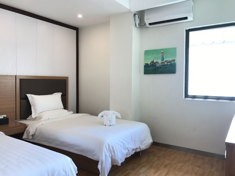 Sky Hotel 88 St