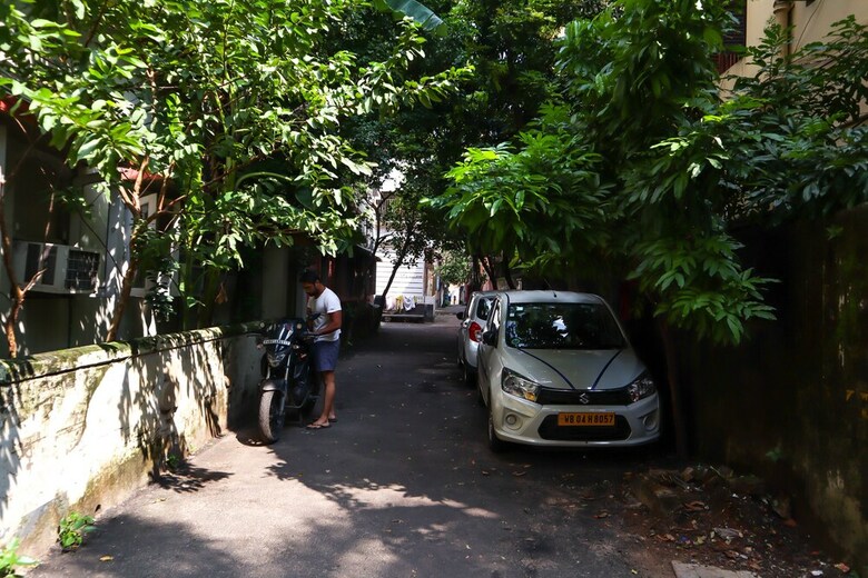 Hotel 5/4 - Calcutta's Freshest Bnb